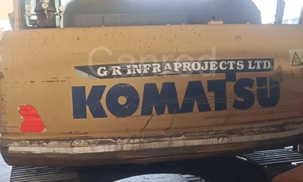 Komatsu PC210LC-8 Excavator